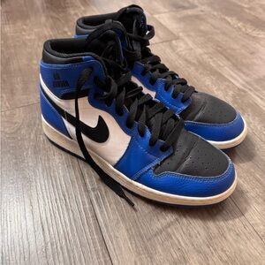 Jordan Men's Black and Blue High-Top Sneakers